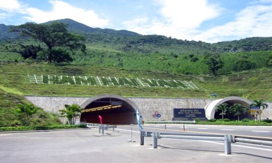 2004 – 2006 —- Renovation of Hai Van Pass