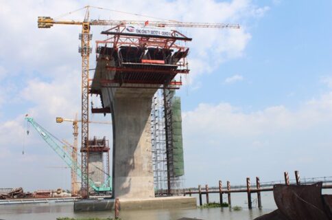 2013 – 2013 —- Long Thanh Bridge (HCMC)